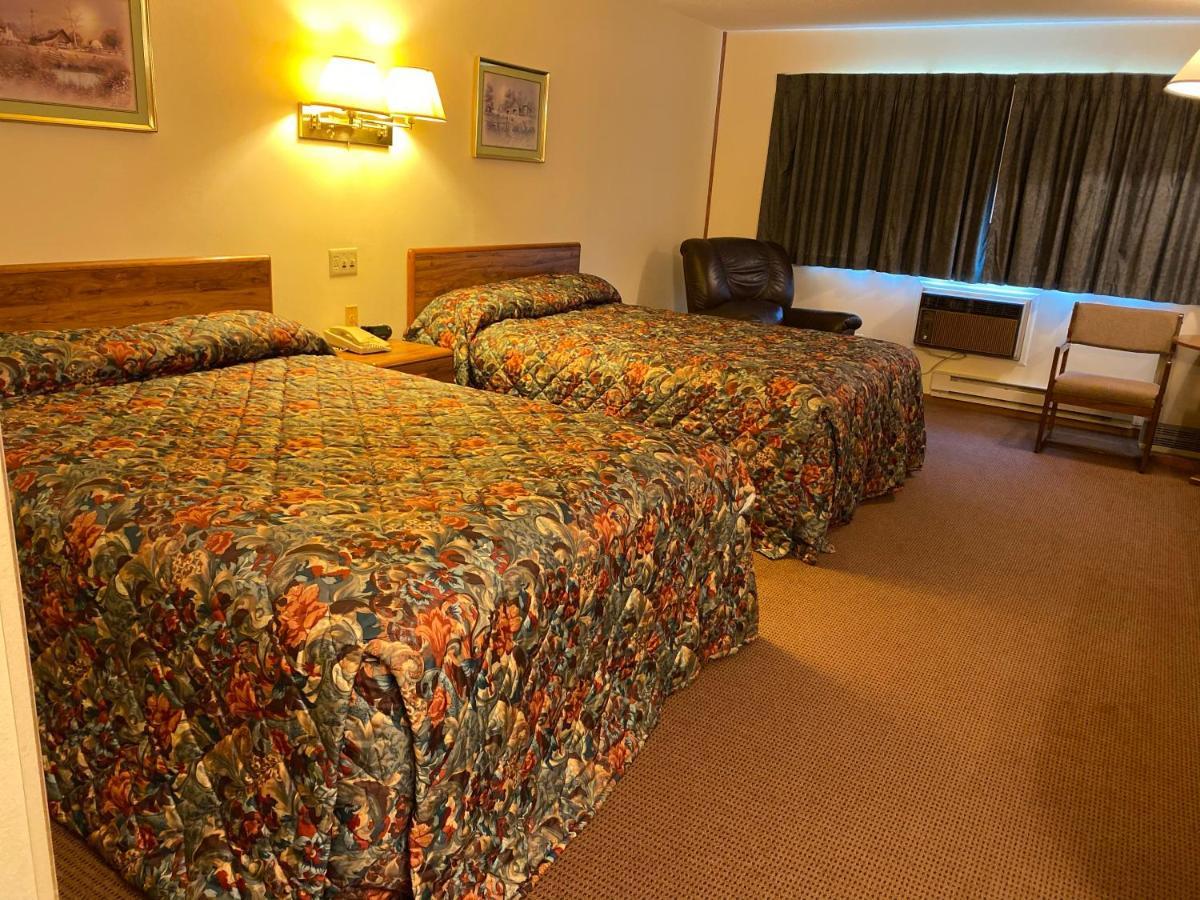 Amerivu Inn Prentice 外观 照片