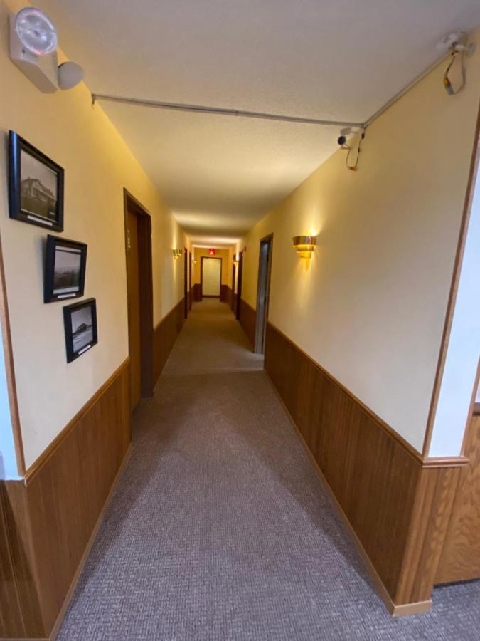 Amerivu Inn Prentice 外观 照片